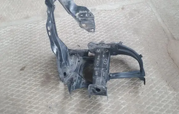 Mercedes-Benz CLS C219 Radiator support slam panel bracket 