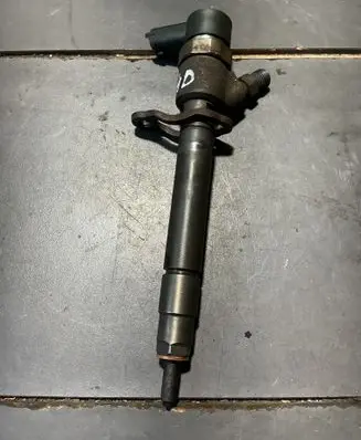 Volvo XC90 Fuel injector 0445110251