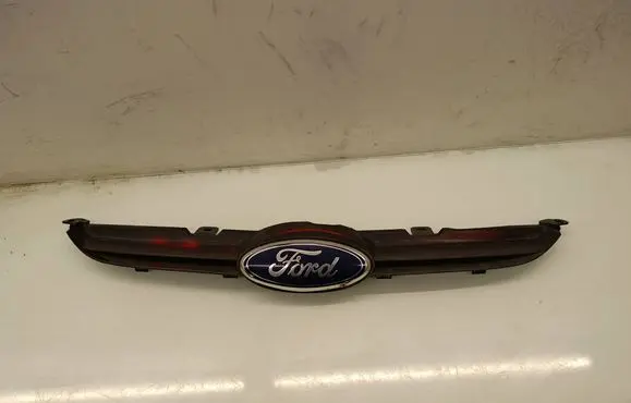 Ford Fiesta Front bumper upper radiator grill 