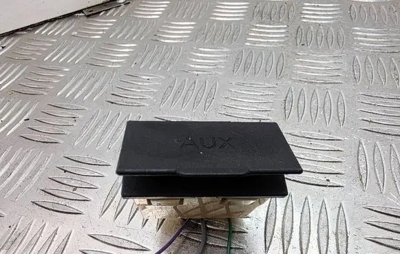 Mitsubishi ASX AUX in-socket connector 