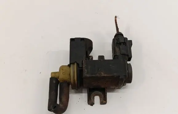 Audi A5 Sportback 8TA Turbo solenoid valve 8K0906627