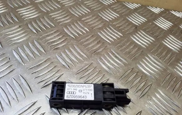 Audi A2 Airbag deployment crash/impact sensor 8Z0959643