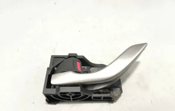Mazda 3 III Front door interior handle T8315L KD53