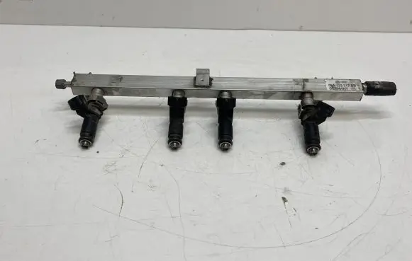 Volkswagen Golf VI Fuel injectors set 06A906031CM A240N05577