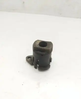 Radiator mount bracket