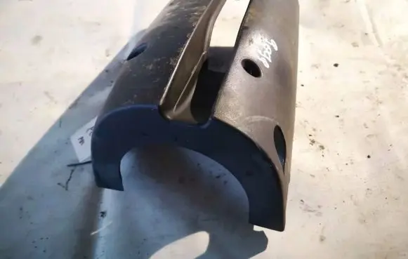Ford Mondeo Mk III Steering wheel column trim