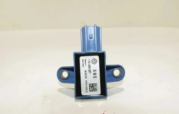 Volkswagen Scirocco Airbag deployment crash/impact sensor 1K8955557