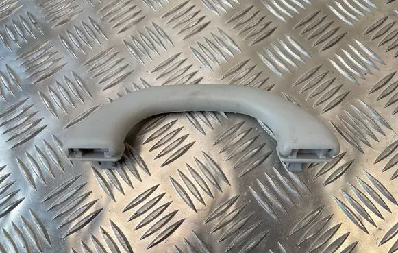 Skoda Fabia Mk3 (NJ) Front interior roof grab handle 5L6857607M 0442615B