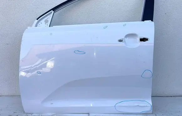 KIA Sportage Front door 