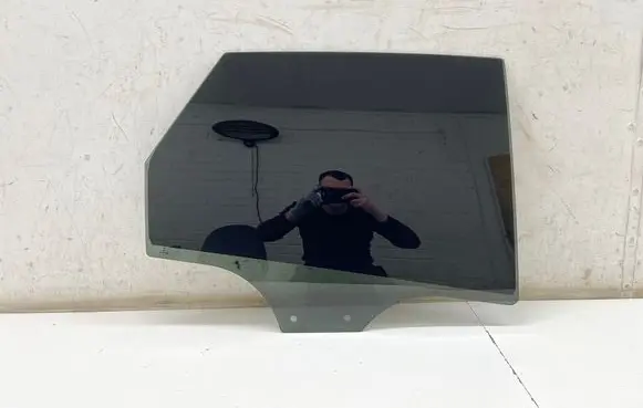 Audi Q5 SQ5 FY Rear door window glass
