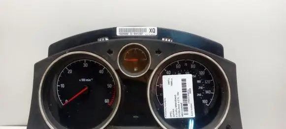 Opel Zafira B Speedometer (instrument cluster) 13225992 A2C53164392