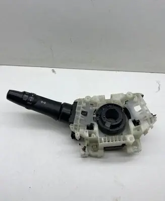 Mitsubishi Outlander Wiper turn signal indicator stalk/switch 8600A092 17E568
