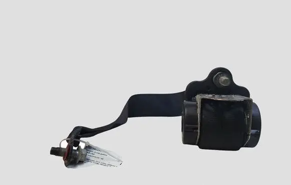 Nissan Juke I F15 Rear seatbelt