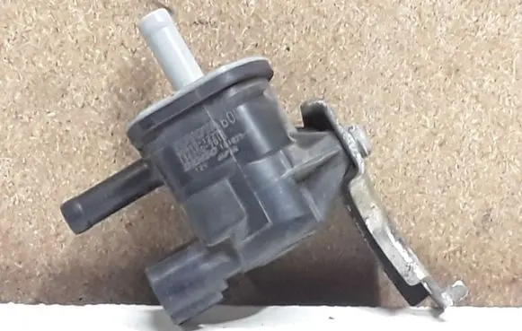 Vacuum valve