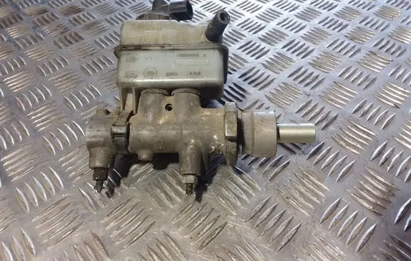 Renault Master II Master brake cylinder 7700314956C