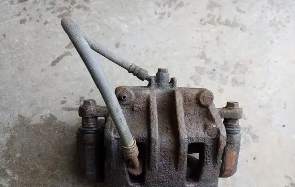 Hyundai Santa Fe Front brake caliper