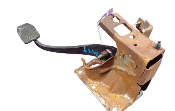 Fiat Freemont Brake pedal 