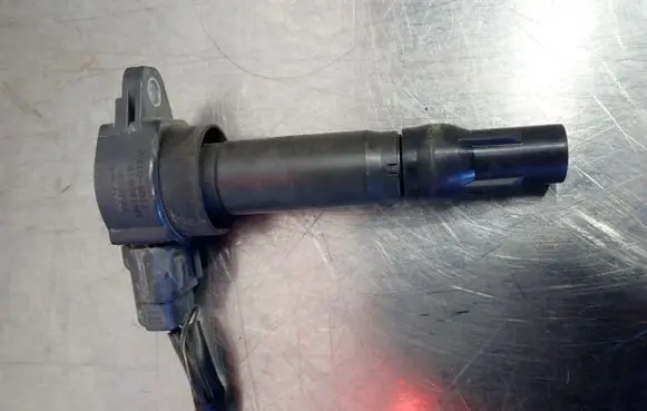 Mitsubishi Colt High voltage ignition coil MN195616