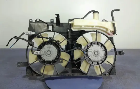 Toyota Prius (NHW20) Electric radiator cooling fan 422750-1300