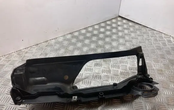BMW 5 E60 E61 Engine cover (trim) 15383001
