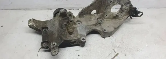 Volkswagen PASSAT B6 Fuel pump bracket 03L903143D
