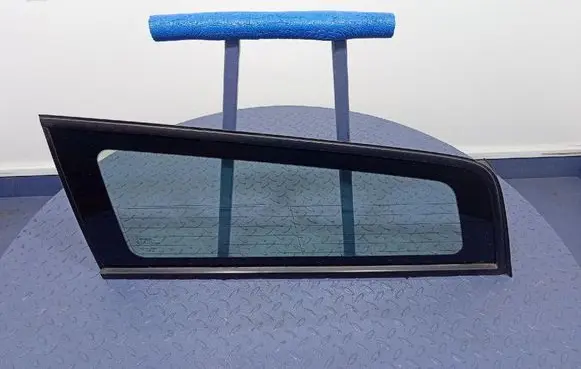 Honda Accord Rear side window 