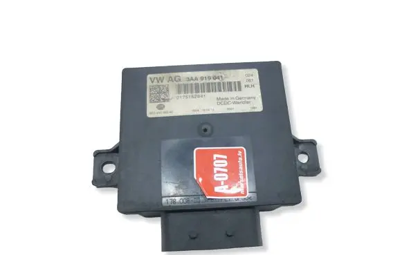 Volkswagen PASSAT B7 Power management control unit 3AA919041 8ES01045240 0175152841