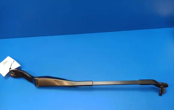 Mercedes-Benz E W211 Front wiper blade arm A2118200344
