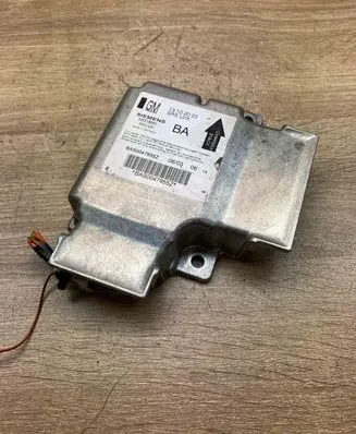Opel Vectra C Airbag control unit/module 13102022 330518650