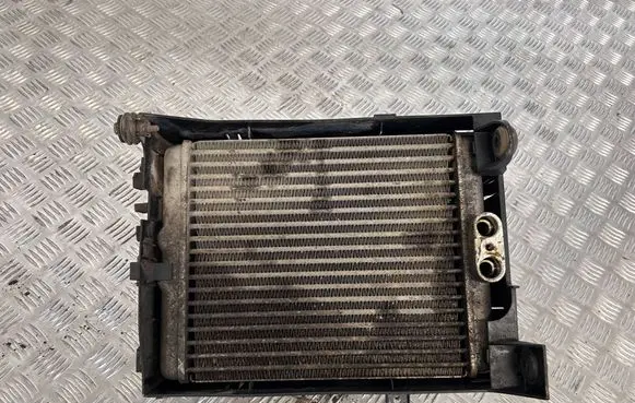 BMW X6 M Engine oil radiator 7589518