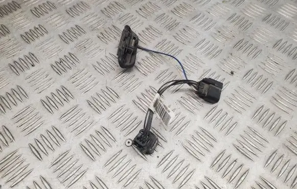 Dodge Challenger Tailgate opening switch 0018608106