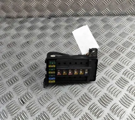 Land Rover Defender Fuse module 1H1Z14417AA