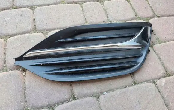 Opel Insignia B Front bumper lower grill 39112221