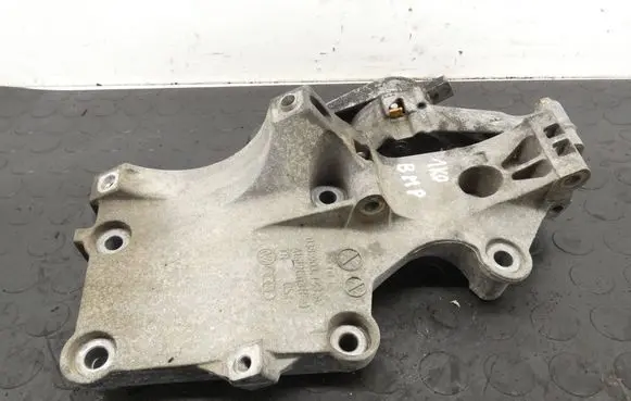 Volkswagen Golf V Generator/alternator bracket 038903143AF