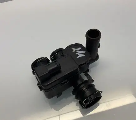 Mercedes-Benz E W211 Coolant heater control valve A2118320584 2118320584