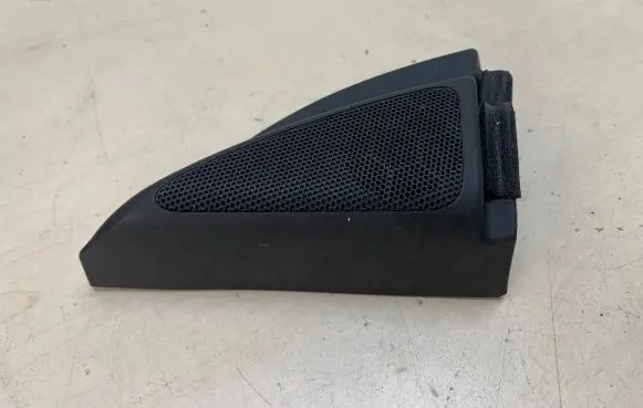 Side speaker trim/cover