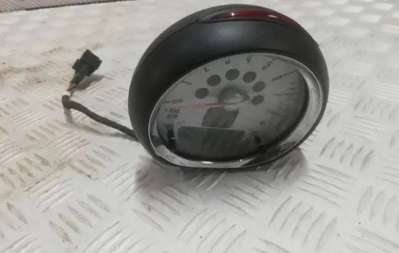 Mini Cooper Countryman R60 Tachometer 9306260 S01932255