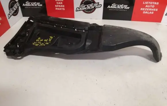 Volvo XC90 Front bumper mounting bracket 08620563