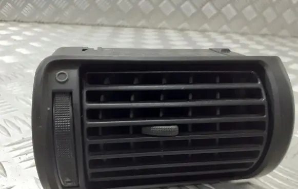 Audi A4 S4 B5 8D Dashboard side air vent grill/cover trim 8D1820902