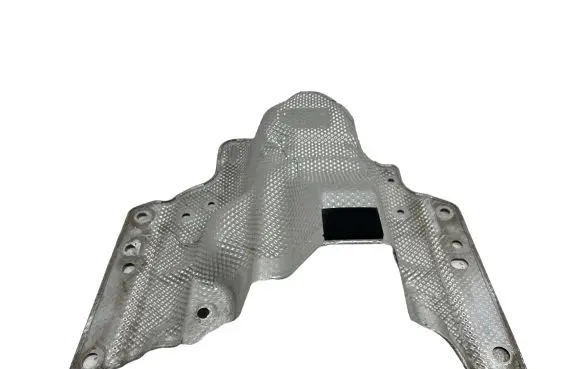 Peugeot 3008 II Exhaust heat shield 9818214280 A0015Y03