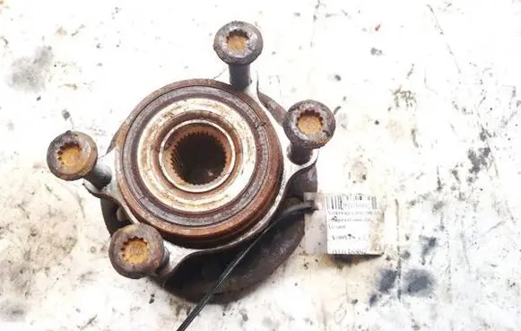 Volkswagen Jetta V Front wheel hub