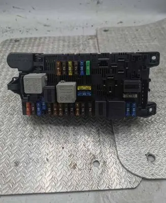 Mercedes-Benz E W211 SAM control unit 2115453901