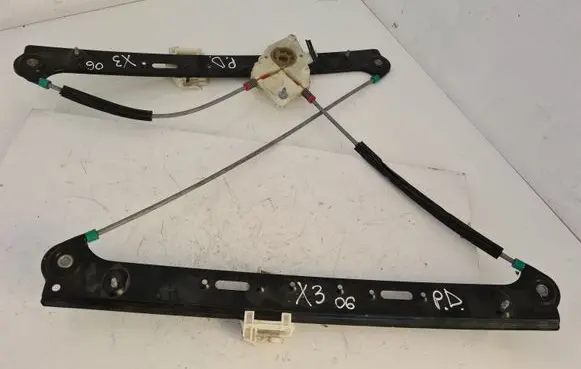 BMW X3 E83 Front window lifting mechanism without motor