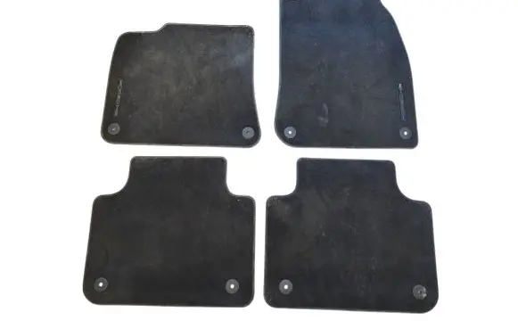 Porsche Cayenne (9Y0 9Y3) Car floor mat set 