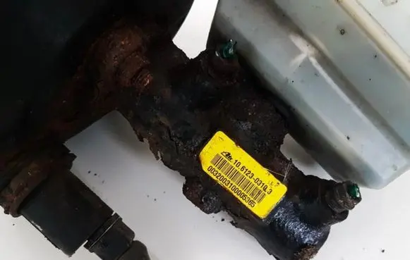 Master brake cylinder