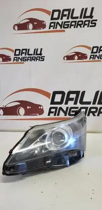 Toyota Avensis T270 Headlight/headlamp