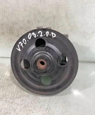 Volvo V70 Power steering pump 7G913A696AH