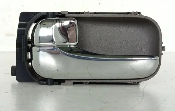 Nissan Almera Tino Rear door interior handle