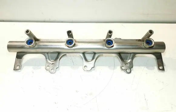 Audi A3 S3 8P Fuel main line pipe 06F133317L