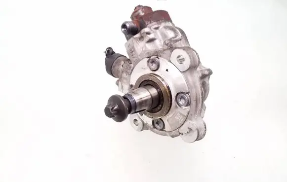 BMW 3 E90 E91 Fuel injection high pressure pump 0445010517 7810696